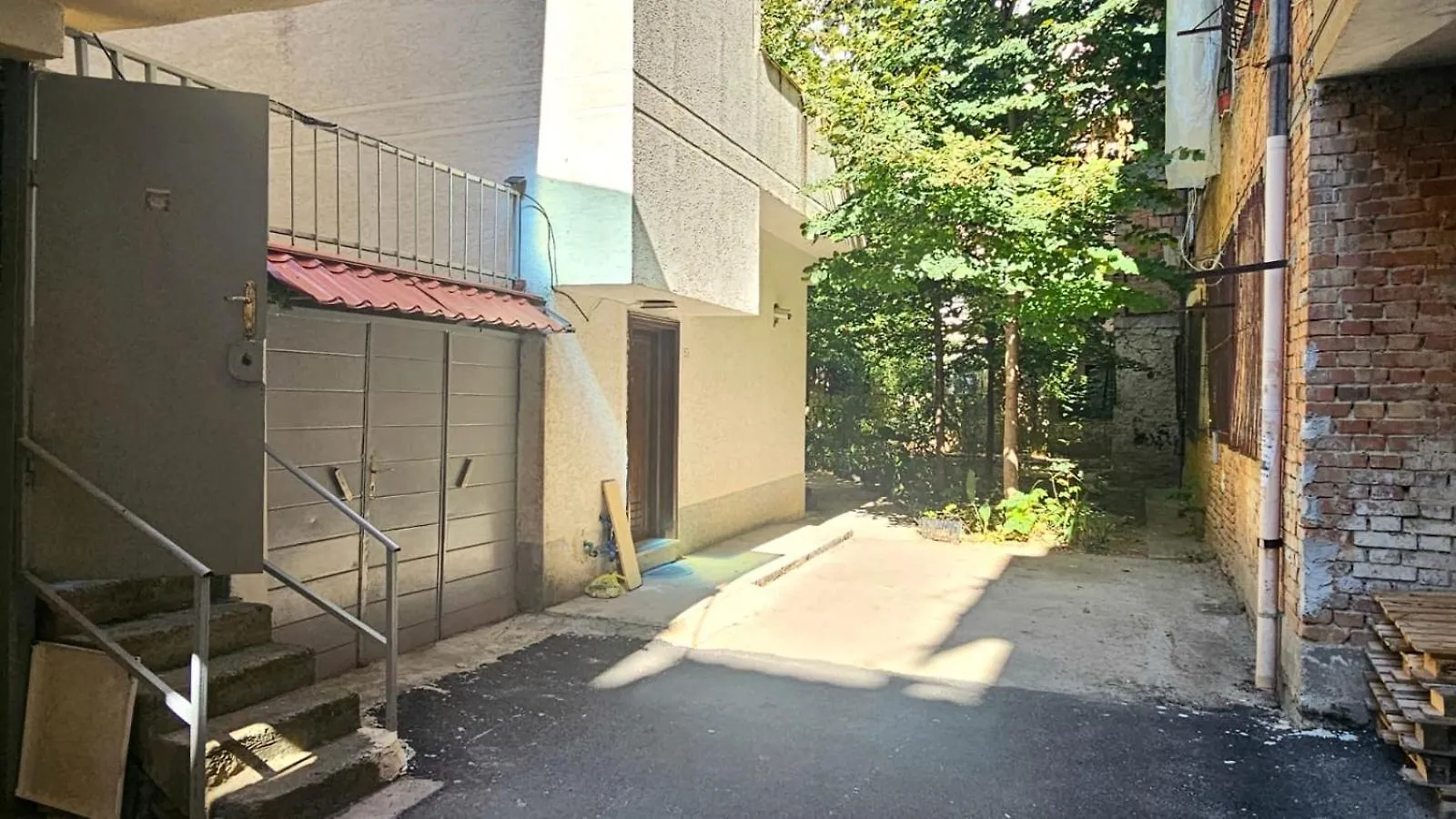 Bed and Breakfast Tirana Old Street 2